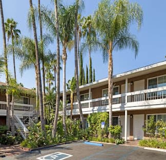 Best Western Plus Carriage Inn