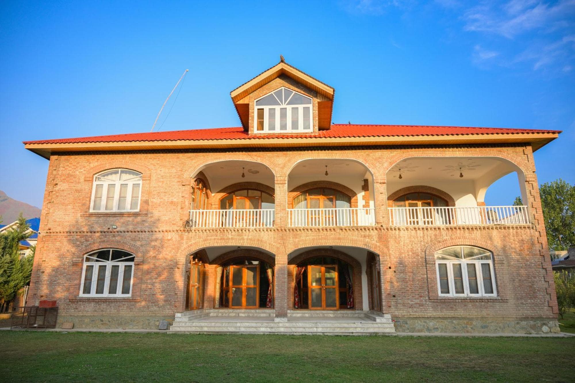 Country Hills Villa Kashmir