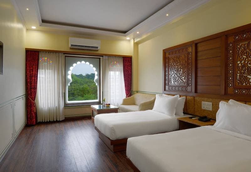 AARAM MAHAL UDAIPUR view 2