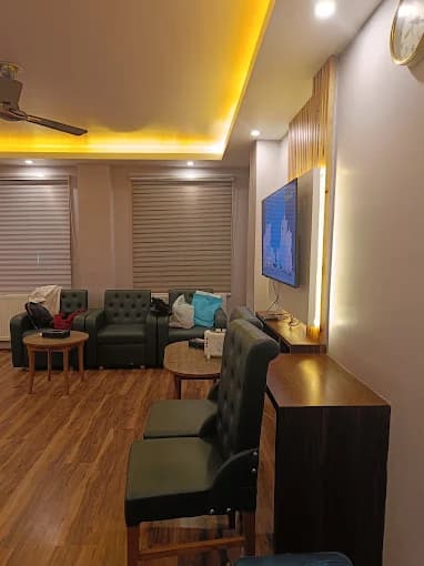 Apple Tree Resorts GULMARG view 4