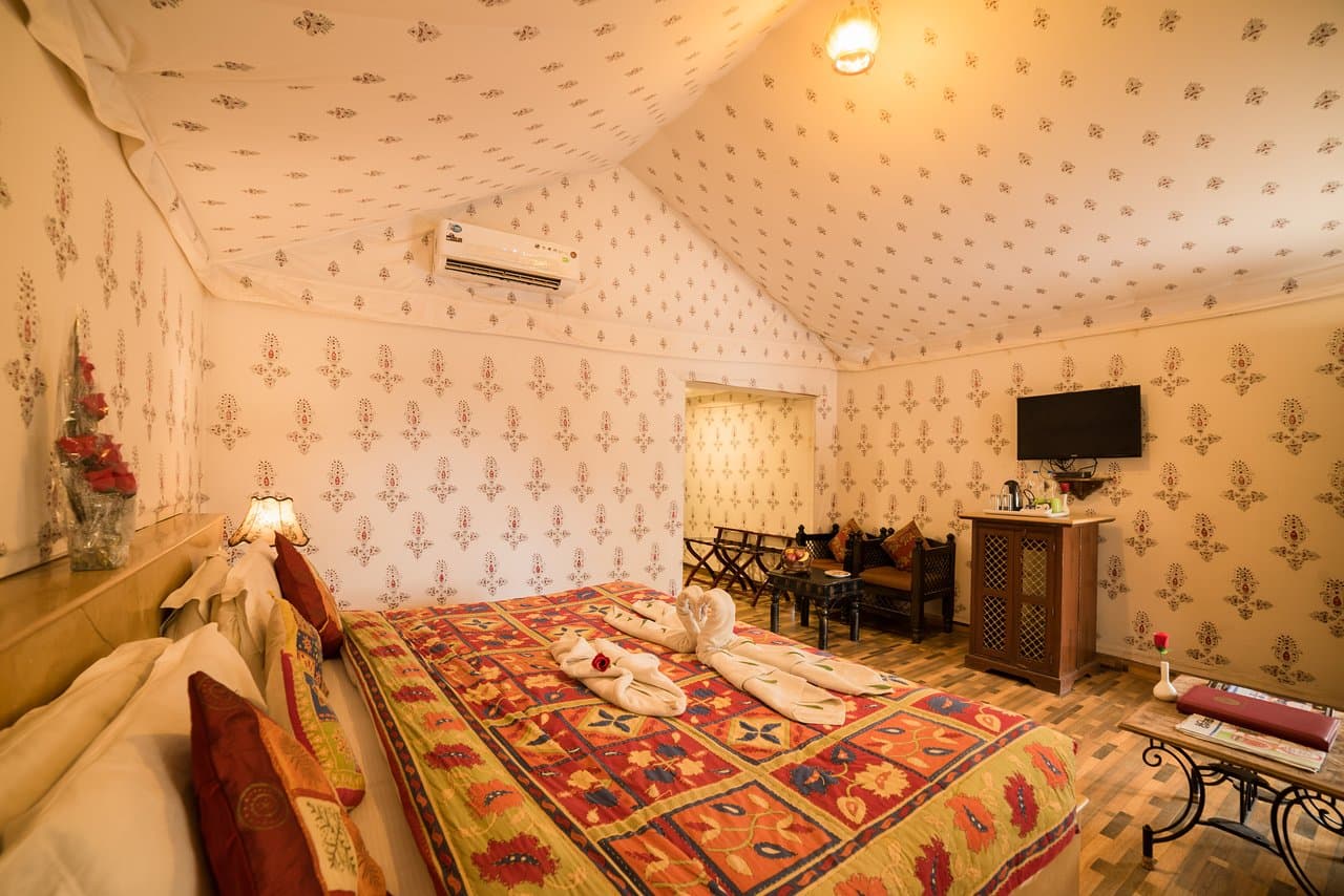 CHOWKI DHANI PALACE IN DESERT CAMP - Jaisalmer view 2