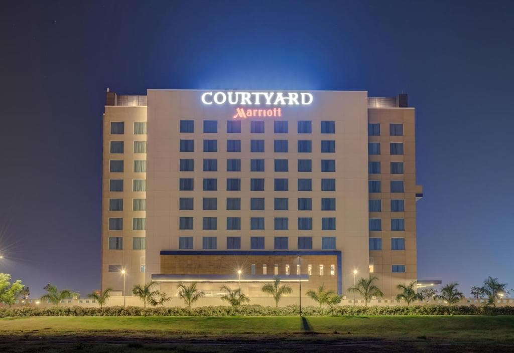 Courtyard by Marriott Surat view 2