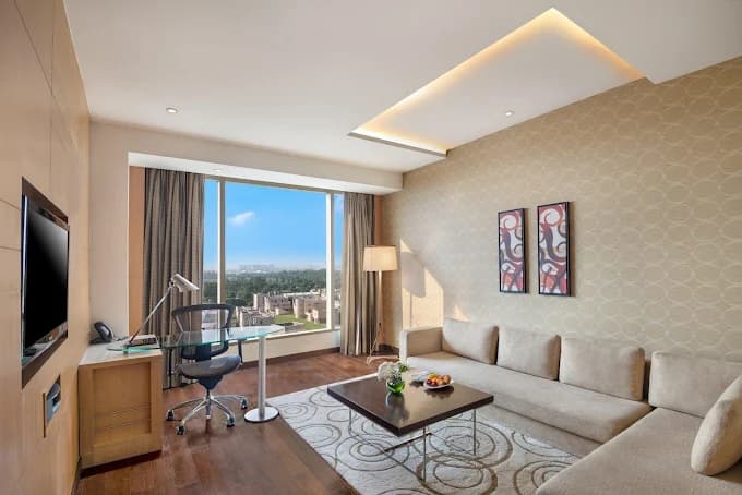 Crowne Plaza Greater Noida view 4