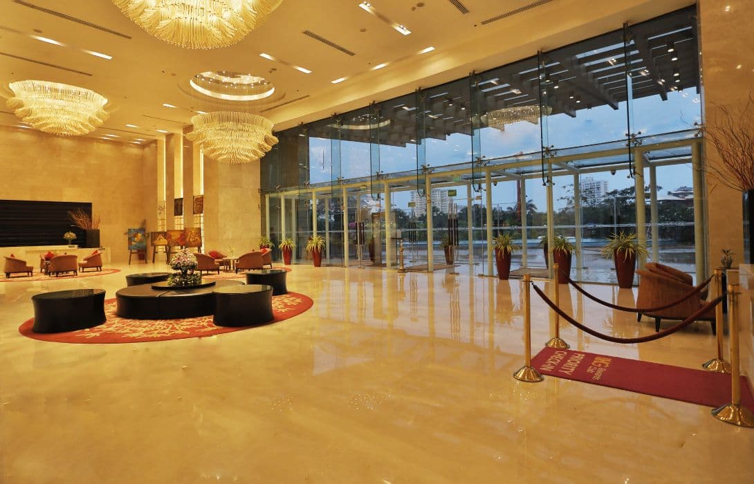 Crowne Plaza Kochi view 4