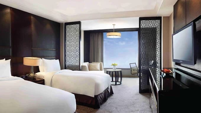 crowne plaza new delhi mayur vihar noida view 3