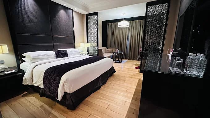 crowne plaza new delhi mayur vihar noida view 4
