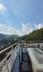 DLS Whispering Winds Kasauli view 2