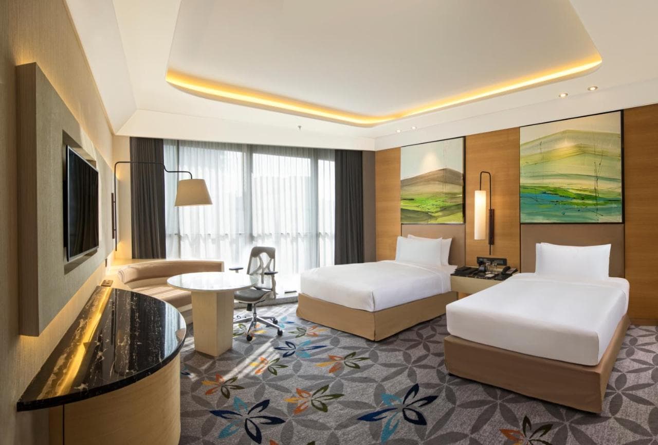 DoubleTree by Hilton Ahmedabad view 2