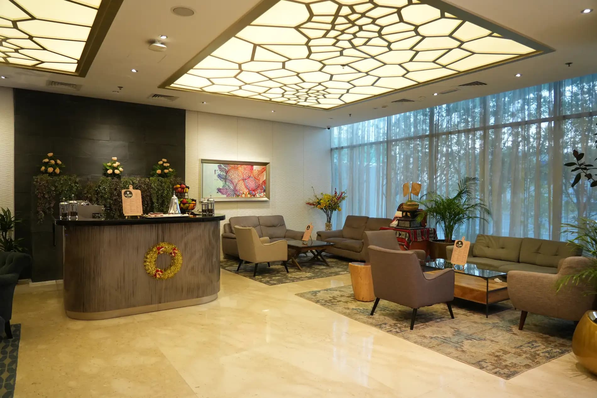 DUBAI ( GRANDEUR HOTEL ) view 3