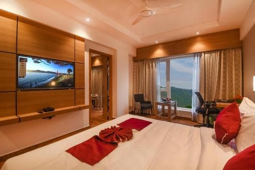 Emerald Clarks Inn Suites view 3