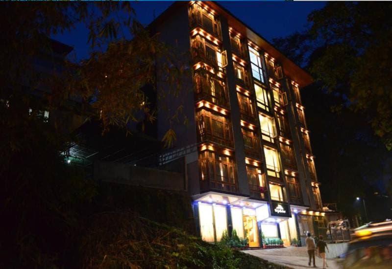 golden crest gangtok view 3