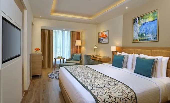 Golden Sarovar Portico Amritsar view 2