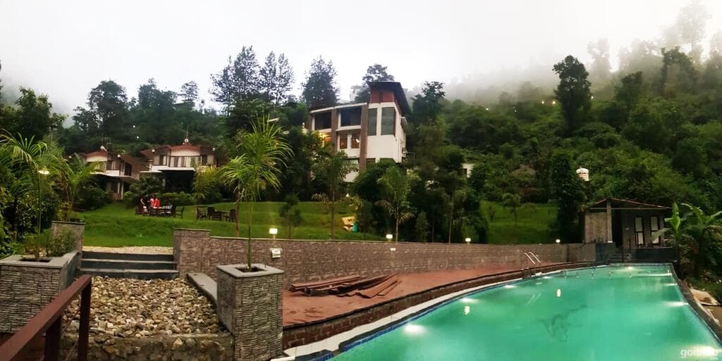Haut Monde Hill Stream Resort - Dhanaulti view 2