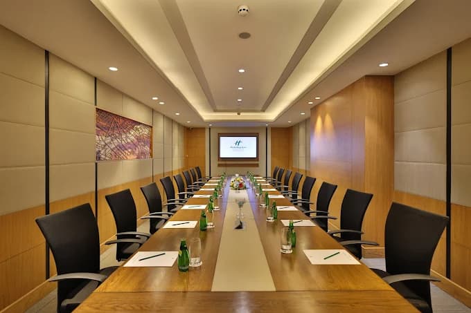 Holiday Inn Agra MG Road view 3
