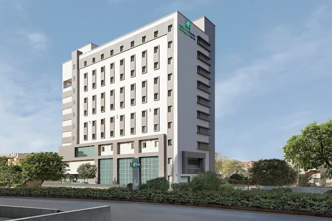 Holiday Inn Express Ahmedabad Prahlad Nagar view 4