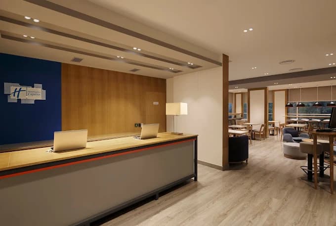 Holiday Inn Express Pune Pimpri view 2