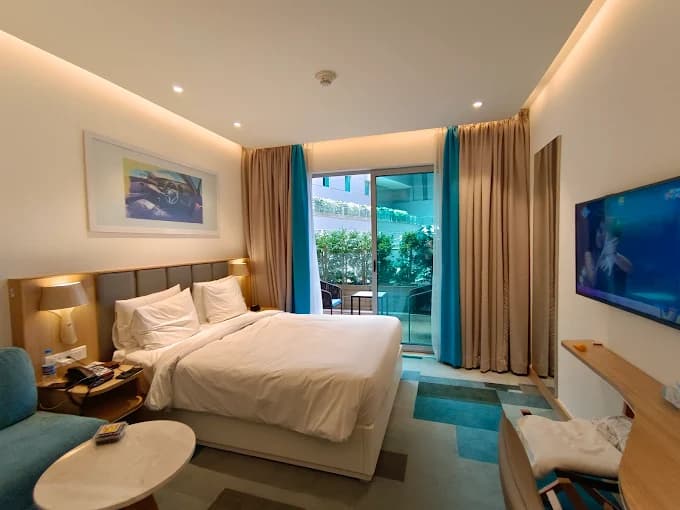 Holiday Inn Express & Suites Bengaluru OMR view 4