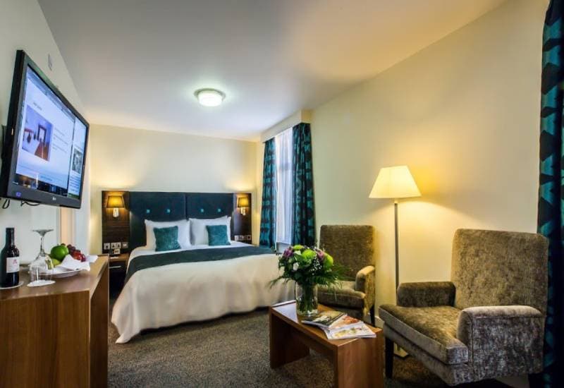 Holiday Inn London - Kensington High St., an IHG Hotel view 2
