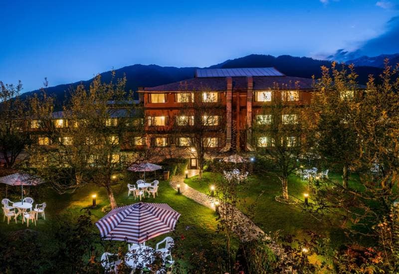 honeymoon inn manali view 3