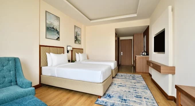 HOTEL GOLDEN TULIP JALANDHAR view 2