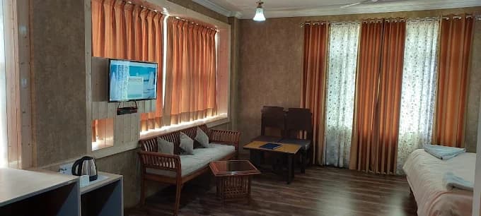 HOTEL GRAND HABIB Srinagar view 2