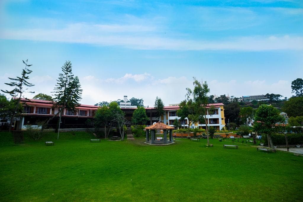 Hotel Kodai International view 2