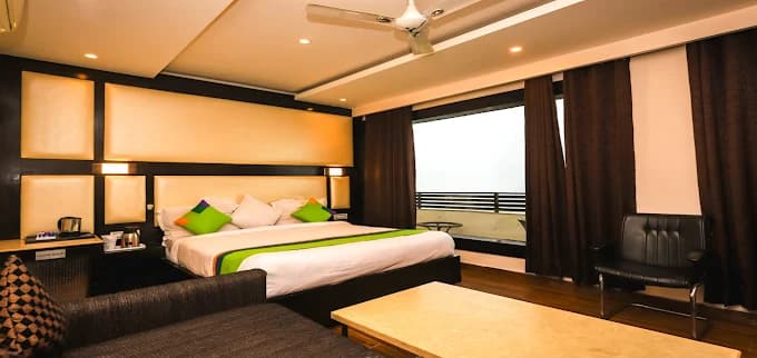 Hotel Lavish Inn & Black Magic Dharamshala view 2