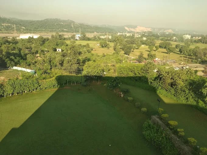 Hotel Legend Sarovar Portico Baddi view 3