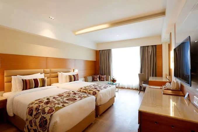 Hotel Nataraj Sarovar Portico Jhansi view 3