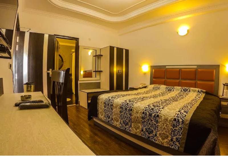 Hotel Shilton Mussoorie view 3