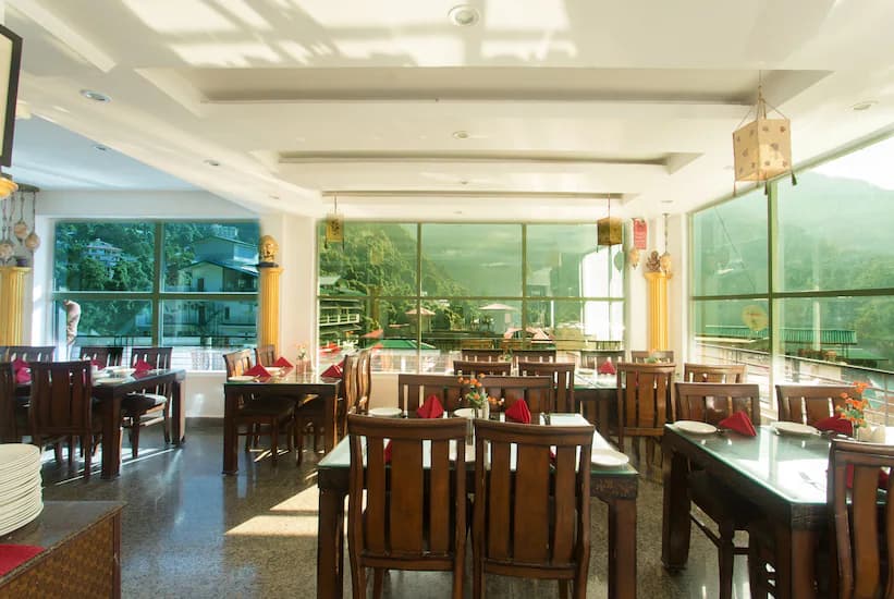 Hotel Shivani International - Dharamshala view 3