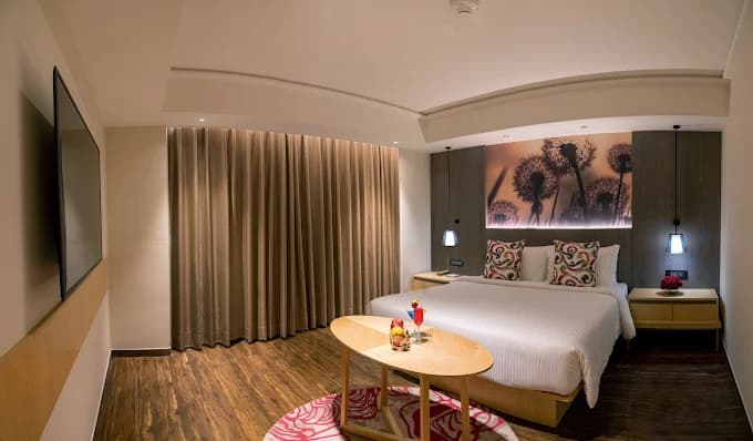 HOTEL THE GAURS SAROVAR PREMIERE view 2