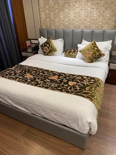 Hotel The Grand Mamta Srinagar view 4