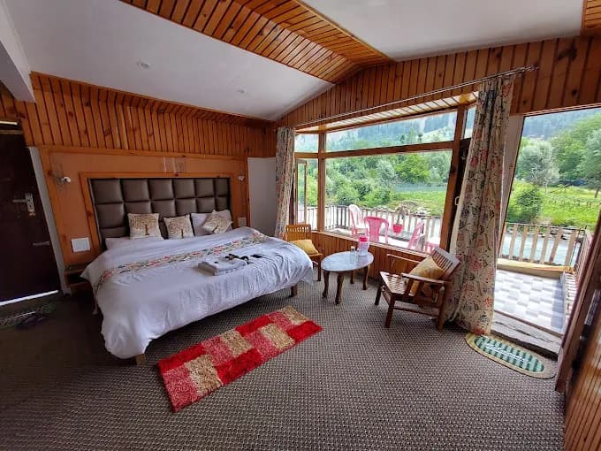 Hotel White House Pahalgam view 3