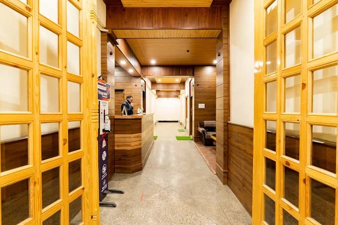 Hotel Woodland, Nainital view 4