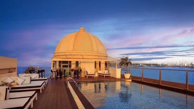 InterContinental Marine Drive-Mumbai view 3