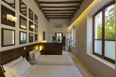 La Villa view 3