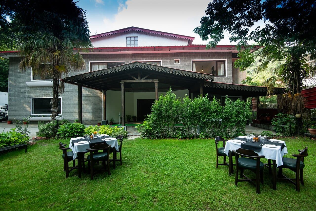 LANGDALE MANOR - Nainital view 3