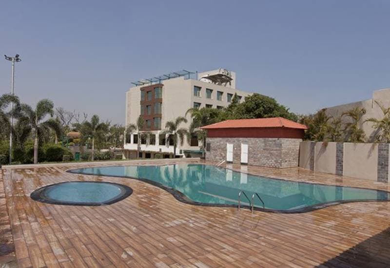 LEMON TREE HOTEL CHANDIGARH view 2