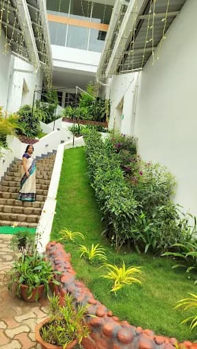 MAXIMUNNAR T & U LEISURE HOTEL, MANNAR view 4