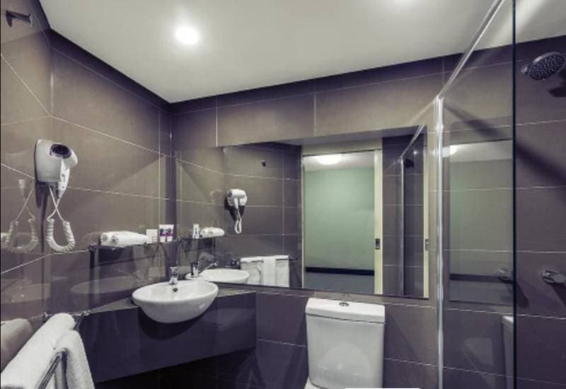 Mercure Welcome Melbourne view 3