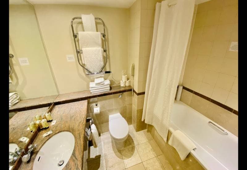 Millennium Gloucester Hotel London Kensington view 4