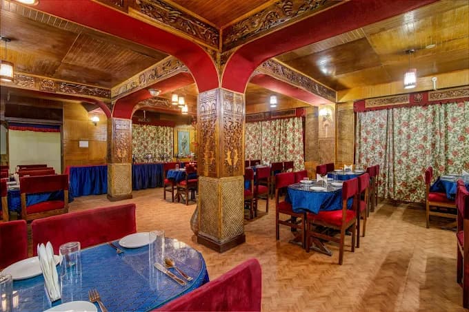 Montis Soyang Premium Heritage Hotel GANGTOK view 3