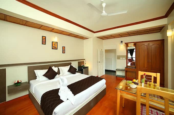 Munnar Castle, Kerala view 2