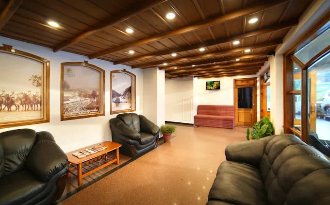 Munnar Castle, Kerala view 3