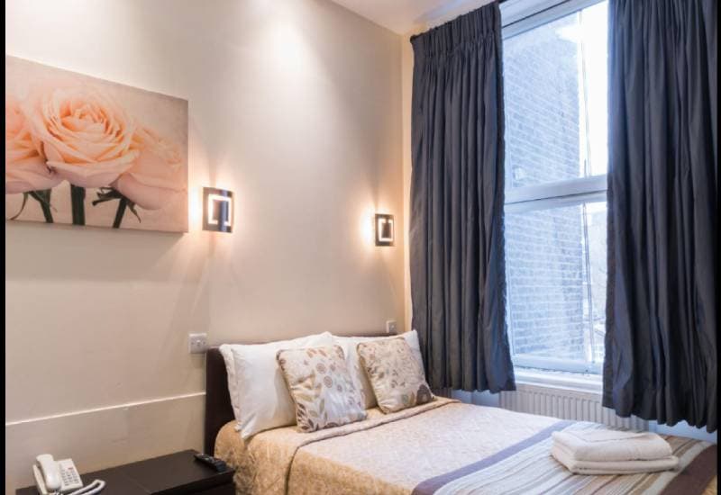 Notting Hill Gate Hotel view 3