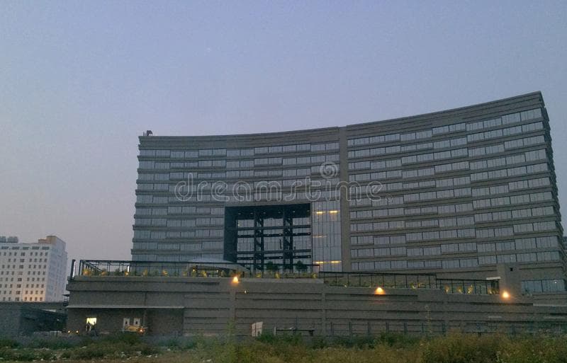 Novotel Kolkata - Hotel & Residences view 2