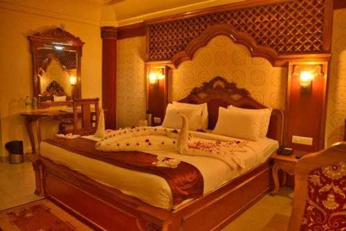 NRS Royal Palace view 3