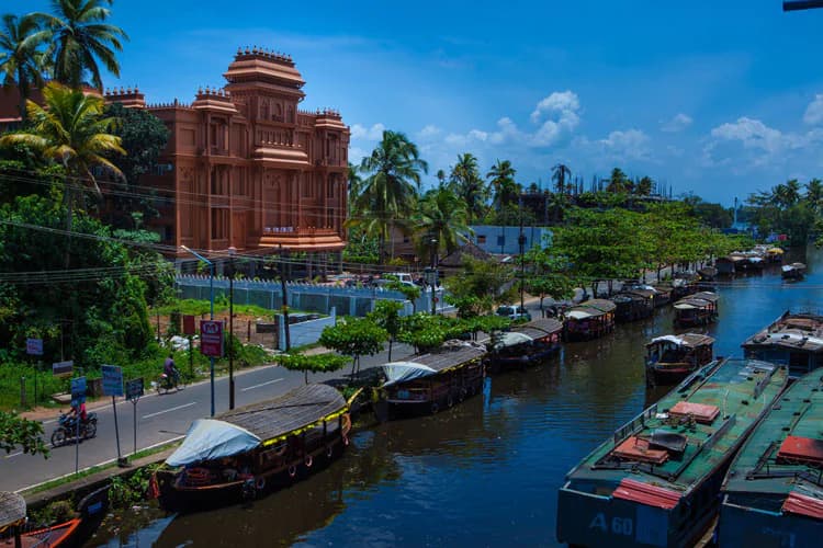 Oxygen Resorts - Alleppey view 2