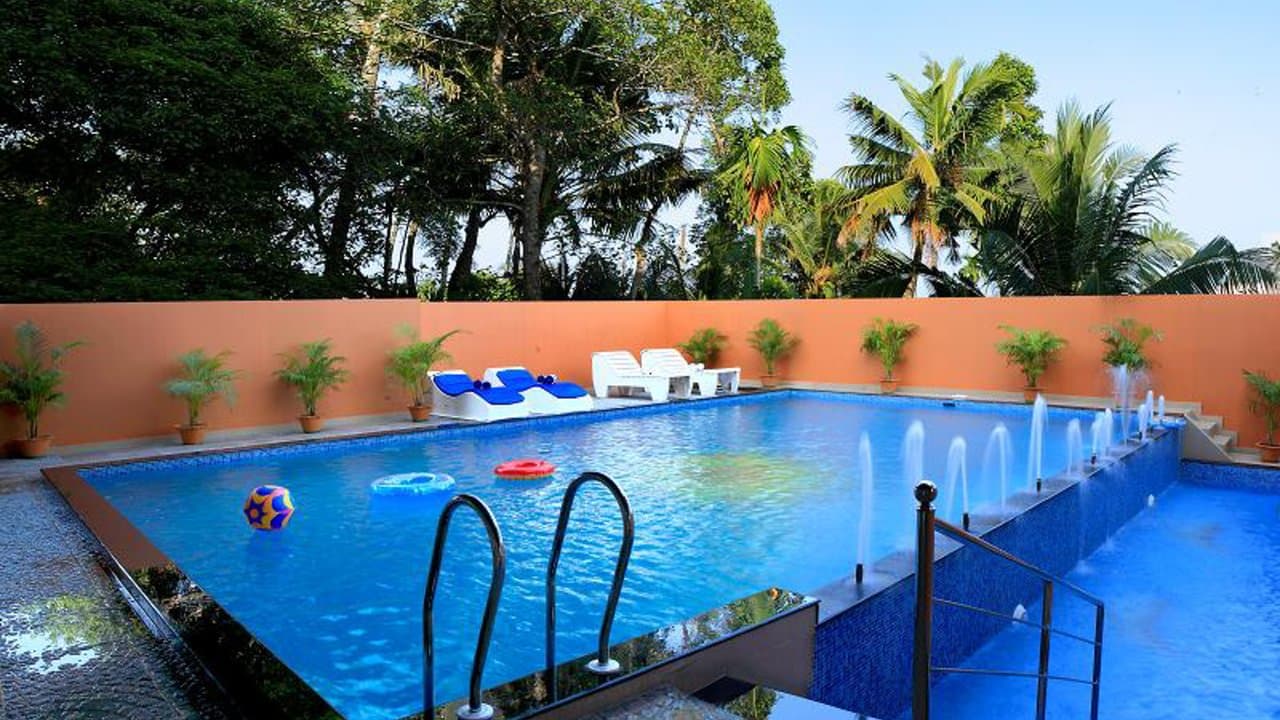 Oxygen Resorts - Alleppey view 4